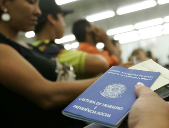 Taxa de desemprego sobe para 9,5% em janeiro, a maior em quatro anos