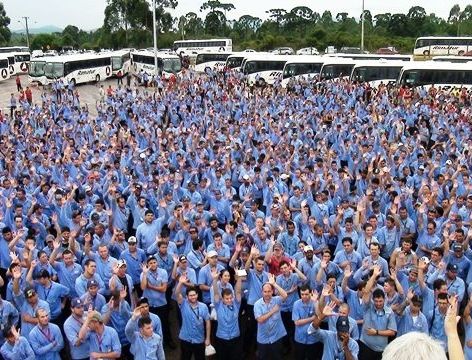 Renault anuncia contratação temporária de 550 trabalhadores