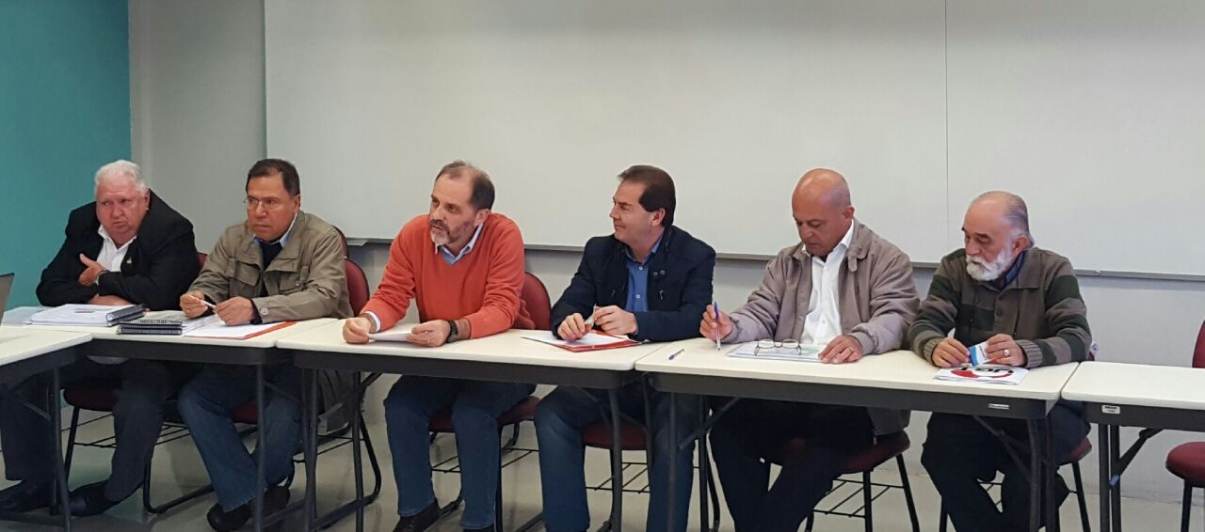 Centrais debatem propostas para previdência