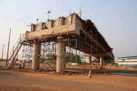 Brasil tem cerca de 5 mil obras paradas