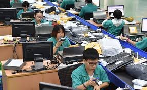 Atividade de serviços da China tem máxima de 17 meses em dezembro