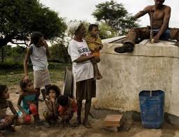 Pobreza extrema aumenta 11% e atinge 14,8 milhões de pessoas