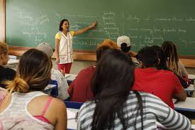 Só 2,4% dos jovens brasileiros querem ser professor