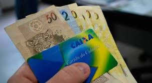 Trabalhadores de todas as idades podem sacar o PIS/Pasep em agosto